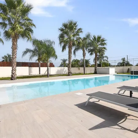 In With Private Swimming Pool, Be Inside Or Outside * Mascali