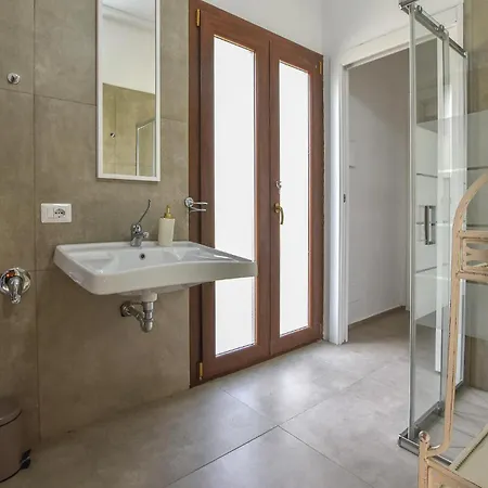 In With Private Swimming Pool, Be Inside Or Outside