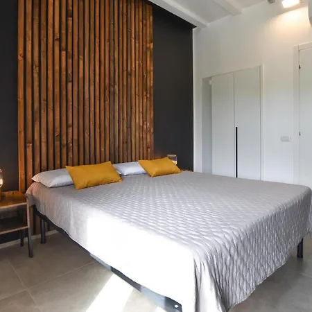 In With Private Swimming Pool, Be Inside Or Outside * Mascali