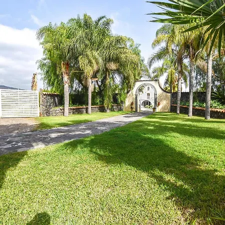 In With Private Swimming Pool, Be Inside Or Outside